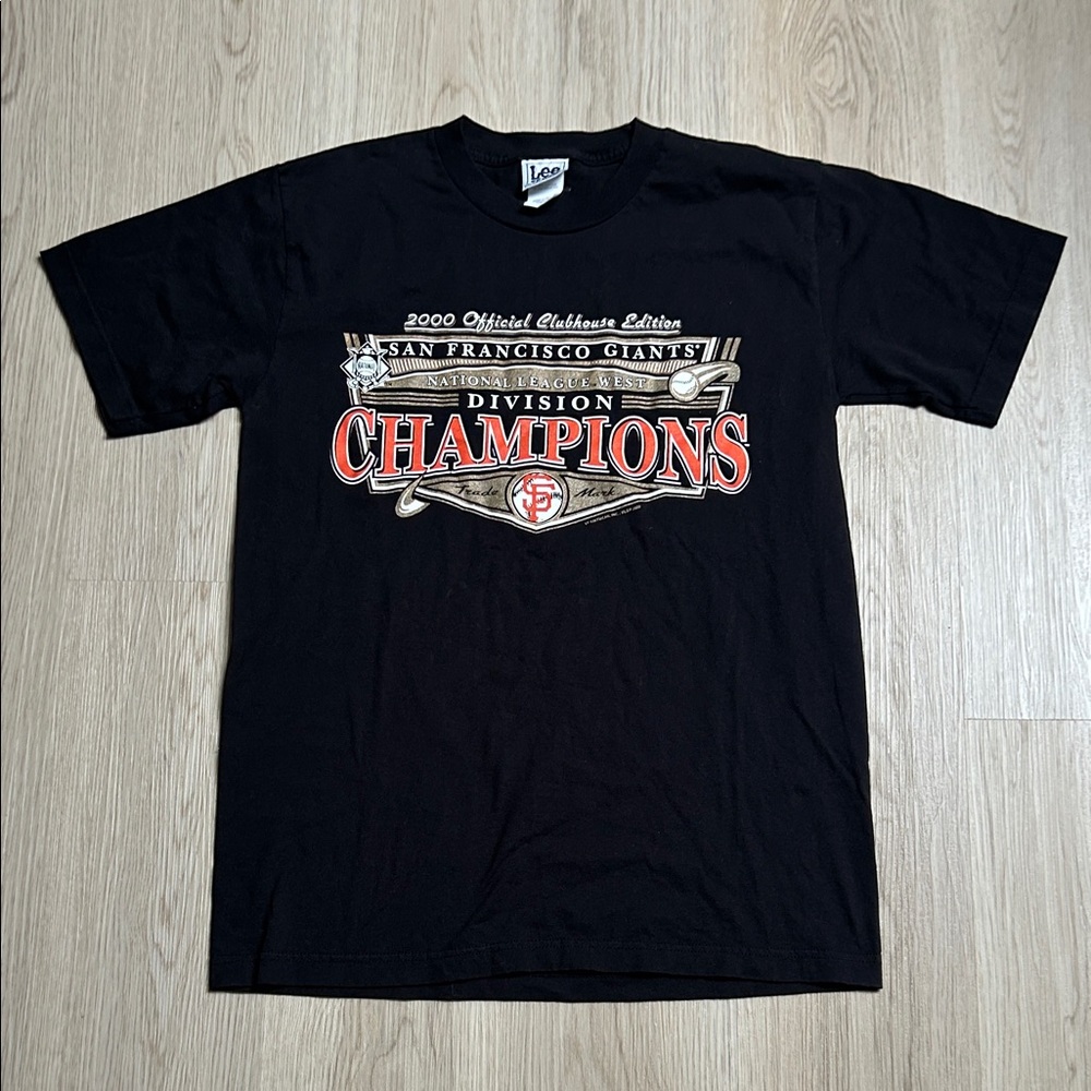 SEND OFFERS:  Vintage Lee San Francisco Giants NL 2000 Champions black Tee